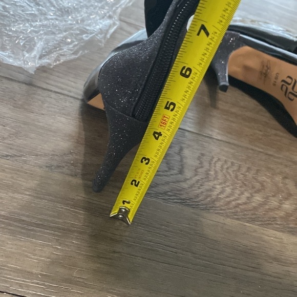 NWT BURJU Savage Ankle Closed Pointed Toe Wet Look With Sparkle Heel | 15 - Picture 7 of 10